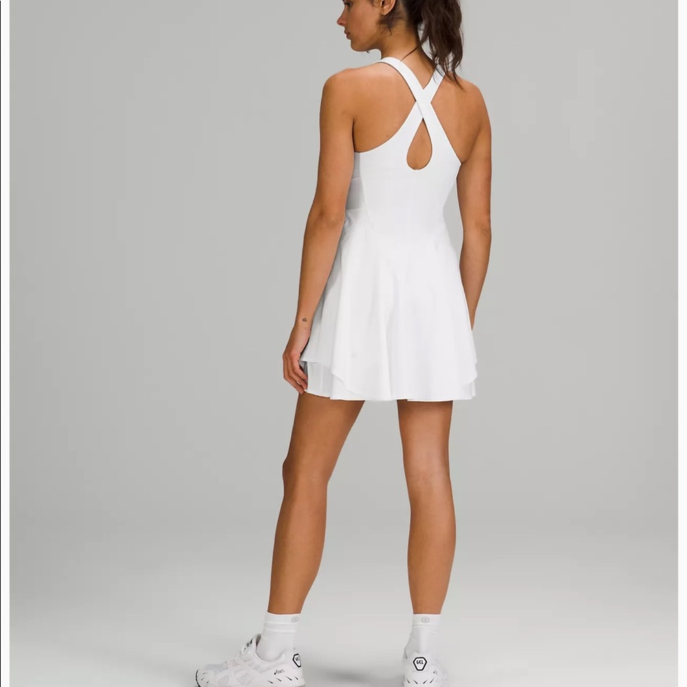 Never worn brand new. Tag fell off